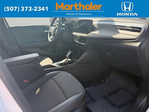 Used 2025 Buick Encore GX Preferred AWD/4WD image 15