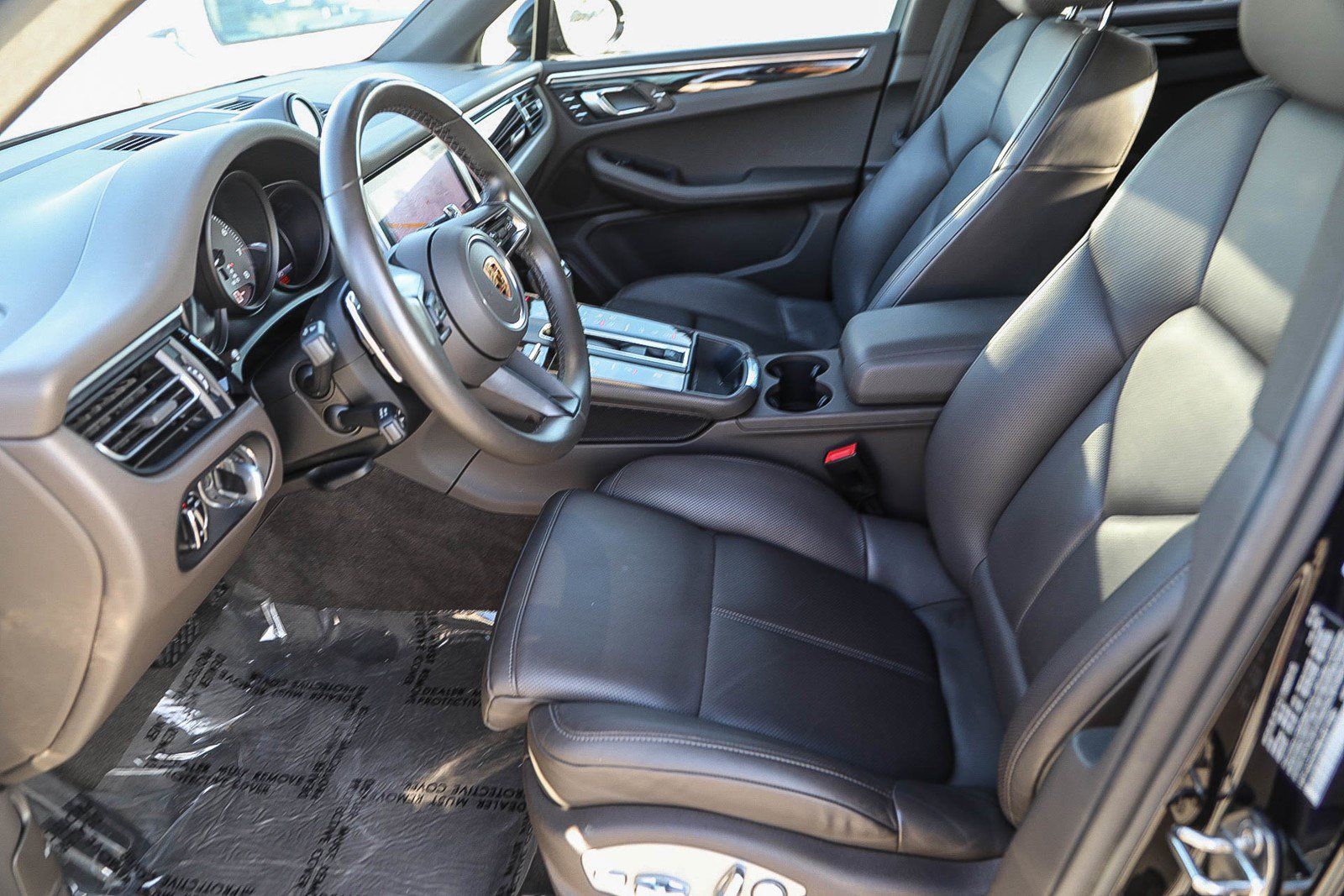Used 2022 Porsche Macan S AWD/4WD image 12