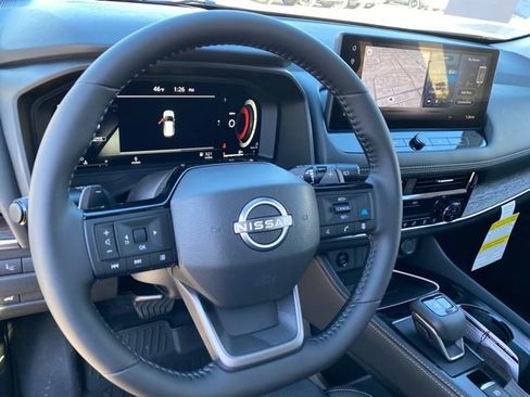 New 2026 Nissan Rogue Platinum image 12