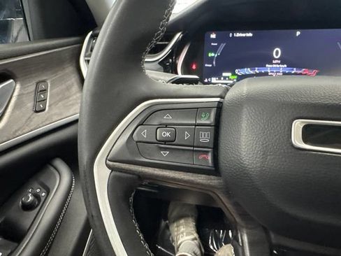 Used 2023 Jeep Grand Cherokee 4WD 4xe w/ Luxury Tech Group II image 38