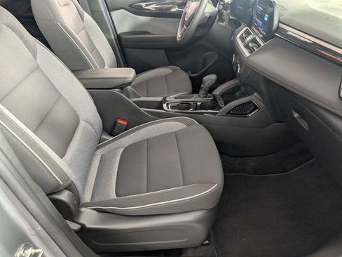 Certified 2024 Chevrolet TrailBlazer LS w/ LS Convenience Package FWD image 29