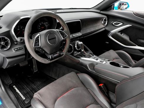 Used 2022 Chevrolet Camaro ZL1 image 5