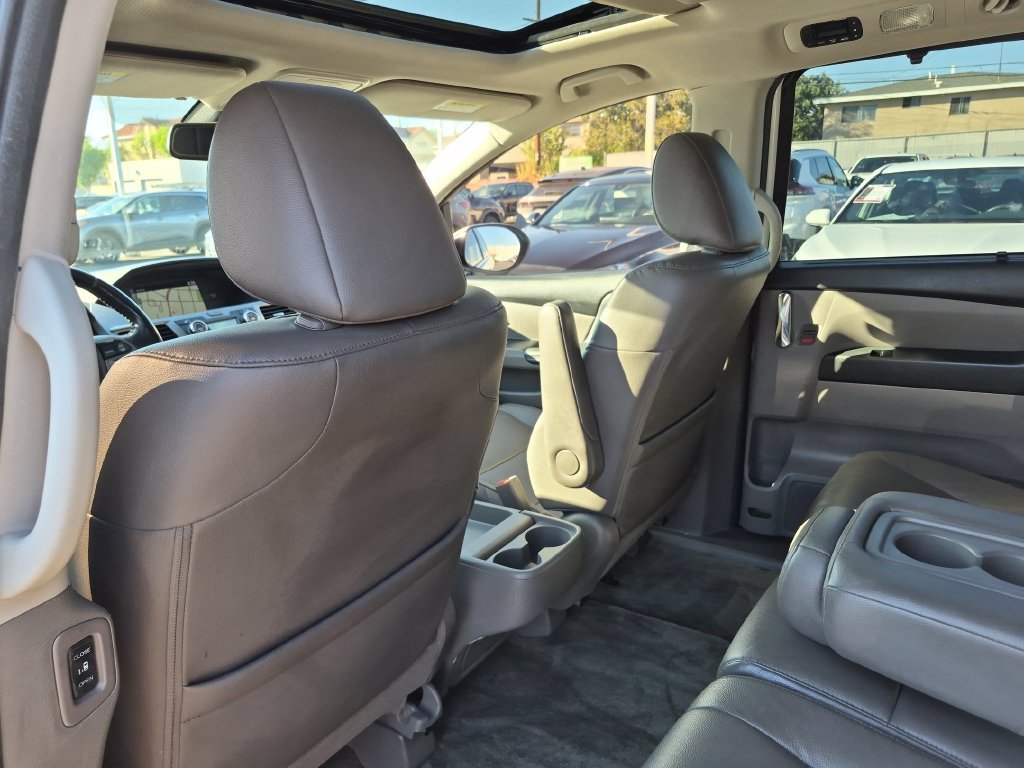 Used 2015 Honda Odyssey Touring Elite image 26