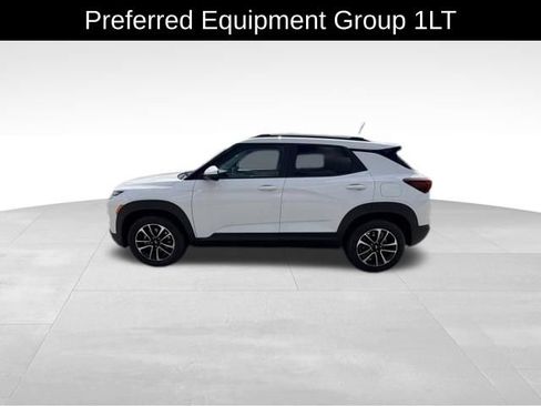 Certified 2026 Chevrolet TrailBlazer LT w/ Convenience Package FWD image 4