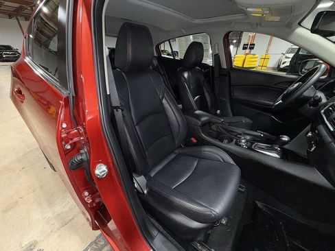 Used 2016 MAZDA MAZDA3 i Grand Touring image 16
