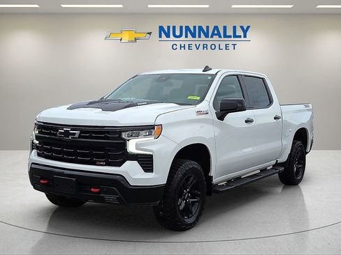 Used 2023 Chevrolet Silverado 1500 LT Trail Boss w/ Convenience Package II image 1