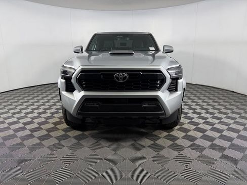 Used 2024 Toyota Tacoma TRD Sport AWD/4WD image 2