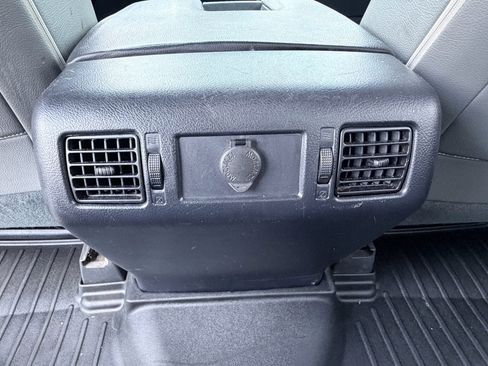 Used 2019 Toyota Tundra SR5 AWD/4WD image 28