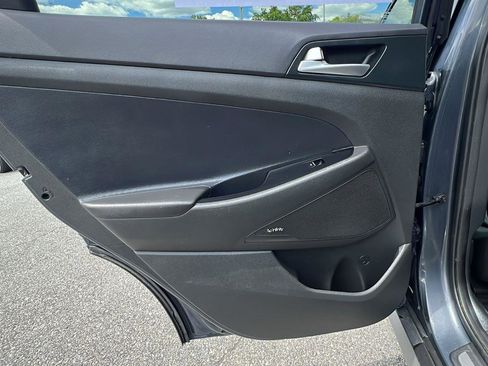 Used 2021 Hyundai Tucson Limited AWD/4WD image 17