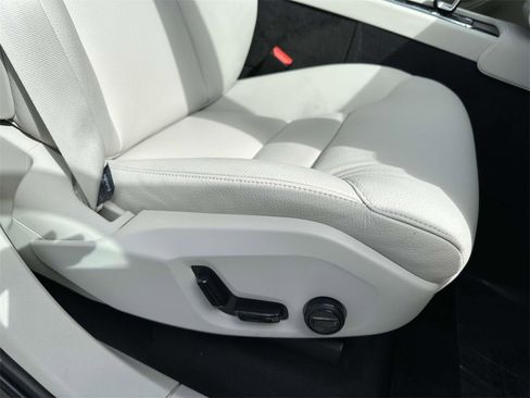 Certified 2024 Volvo XC90 T8 Plus image 14