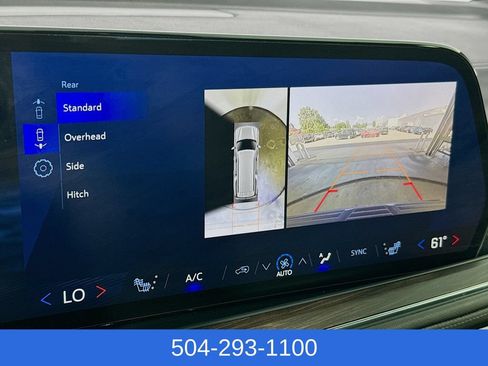 Used 2025 Chevrolet Suburban LT RWD image 16
