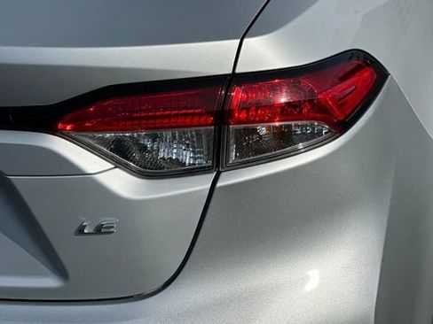 Certified 2024 Toyota Corolla LE image 31