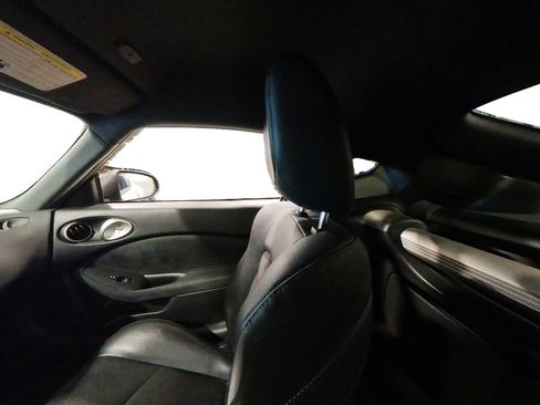 Used 2020 Nissan 370Z Touring Sport image 36