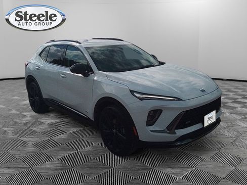 Used 2024 Buick Envision Sport Touring image 7