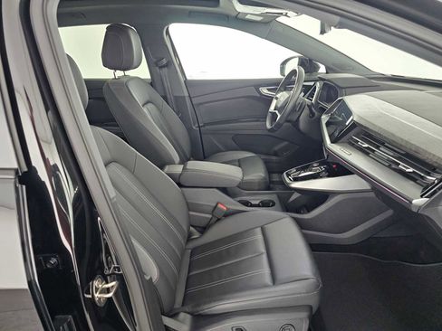 Used 2024 Audi Q4 e-tron Premium Plus w/ Premium Plus image 10