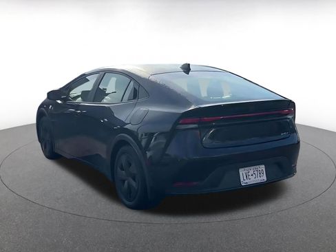 Used 2025 Toyota Prius LE image 11