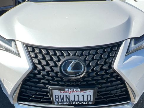Used 2021 Lexus UX 200 w/ Accessory Package (Z1) FWD image 12