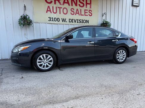 Used 2018 Nissan Altima 2.5 S w/ S Convenience Package FWD image 8