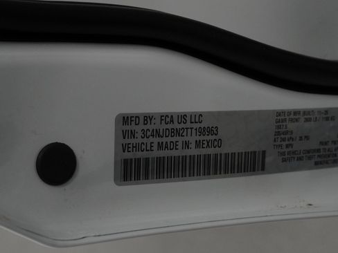 New 2026 Jeep Compass Latitude image 41