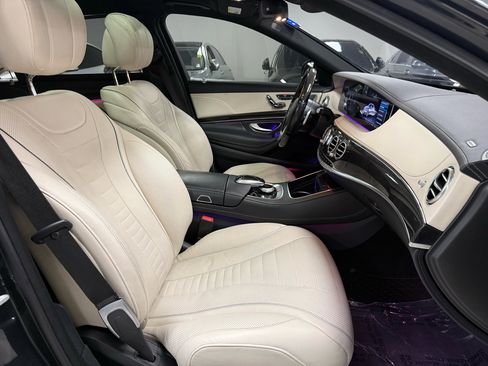 Used 2018 Mercedes-Benz S 560 4MATIC Sedan image 30
