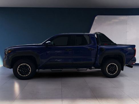 Used 2024 Toyota Tacoma TRD Off-Road w/ TRD Off Road Premium Package AWD/4WD image 2