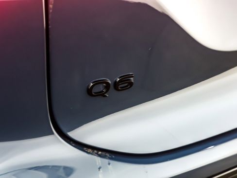 Used 2025 Audi Q6 e-tron Premium Plus w/ Premium Plus image 10