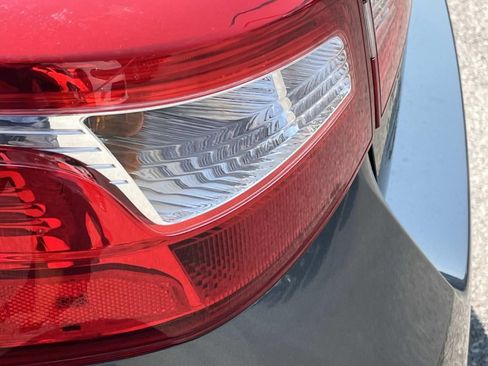 Used 2018 Nissan Sentra S w/ S Midnight Style Package FWD image 10