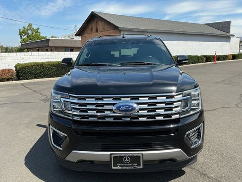 Used 2018 Ford Expedition Limited w/ Equipment Group 302A AWD/4WD image 5