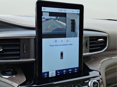 Used 2022 Ford Explorer Platinum w/ Equipment Group 601A image 25