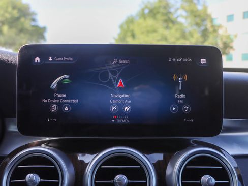 Used 2020 Mercedes-Benz GLC 300 image 38