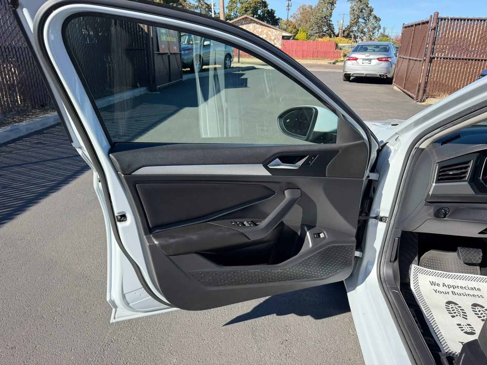 Used 2019 Volkswagen Jetta S w/ Driver Assistance Package FWD image 9