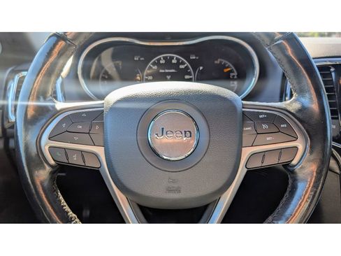 Used 2020 Jeep Grand Cherokee Laredo w/ Laredo X Package image 20