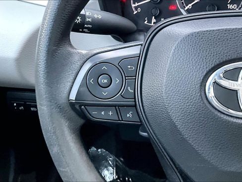 Used 2022 Toyota Corolla LE image 22