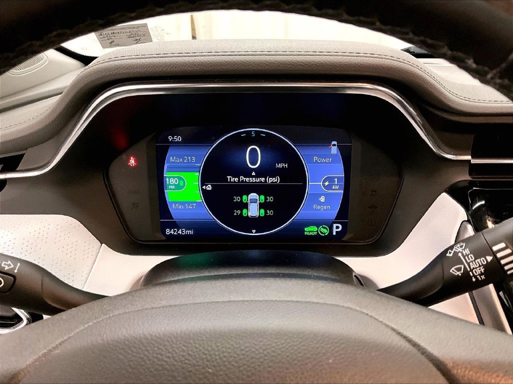 Used 2023 Chevrolet Bolt EUV Premier FWD image 13