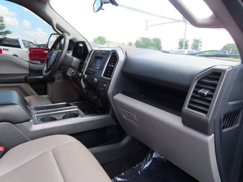 Used 2022 Ford F250 XL w/ Power Equipment Group AWD/4WD image 46
