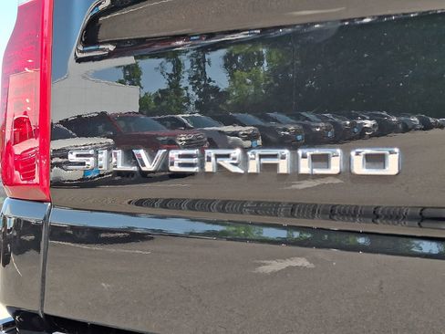 Used 2026 Chevrolet Silverado 1500 LT AWD/4WD image 29