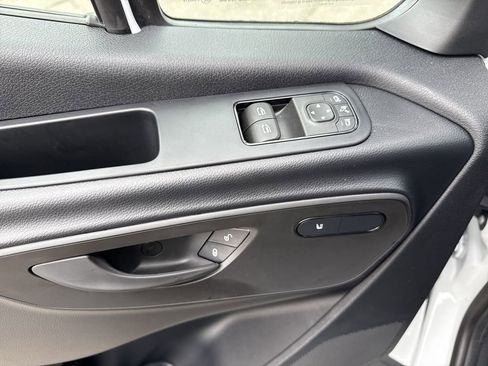 New 2025 Mercedes-Benz Sprinter 2500 image 13