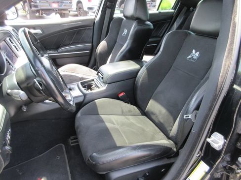Used 2020 Dodge Charger Scat Pack RWD image 19