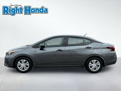 Used 2025 Nissan Versa S w/ Trunk Package FWD image 3