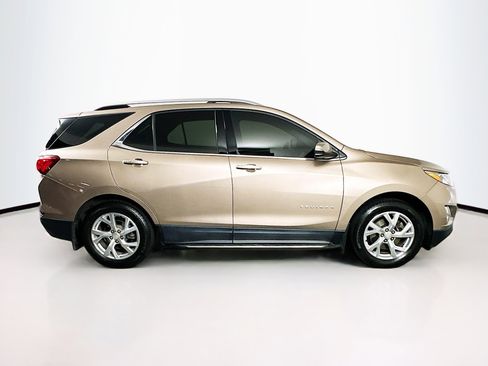 Used 2018 Chevrolet Equinox LT image 10