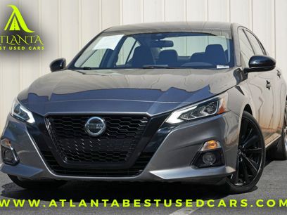 Used 2022 Nissan Altima 2.5 SR w/ Midnight Edition Package
