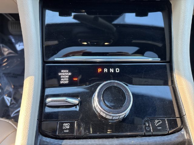 Used 2024 Jeep Grand Cherokee Limited 4xe AWD/4WD image 19