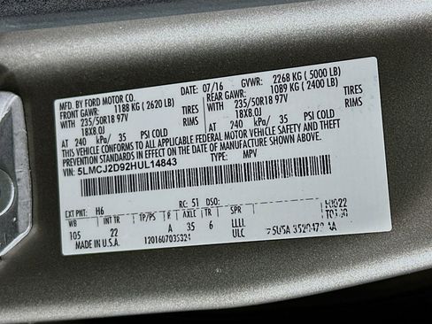 Used 2017 Lincoln MKC Select w/ Select Plus Package image 35