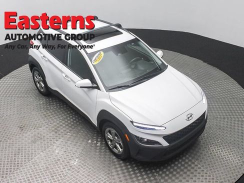 Used 2023 Hyundai Kona SEL w/ Convenience Package AWD/4WD image 3
