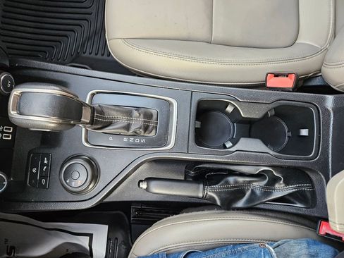 Used 2020 Ford Ranger Lariat w/ Technology Package image 18