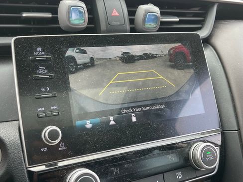 Used 2019 Honda Insight Touring image 10