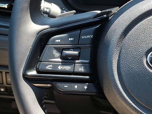 Used 2025 Subaru Forester Premium AWD/4WD image 22