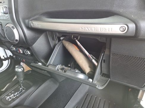 Used 2013 Jeep Wrangler Sport image 32