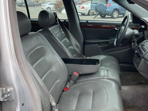 Used 2002 Cadillac De Ville FWD image 16