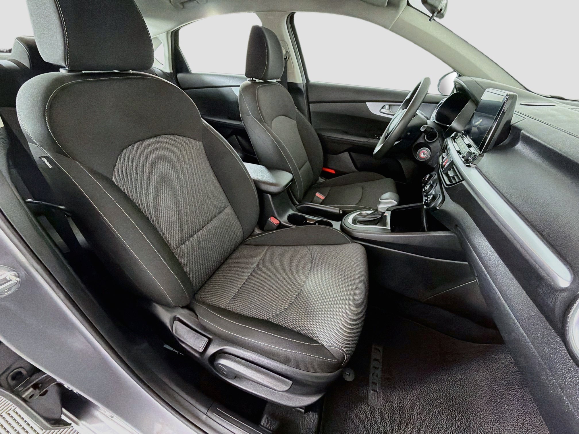 Used 2023 Kia Forte LXS FWD image 28